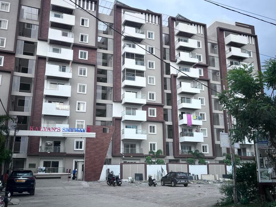 Kalyans Skyway 9