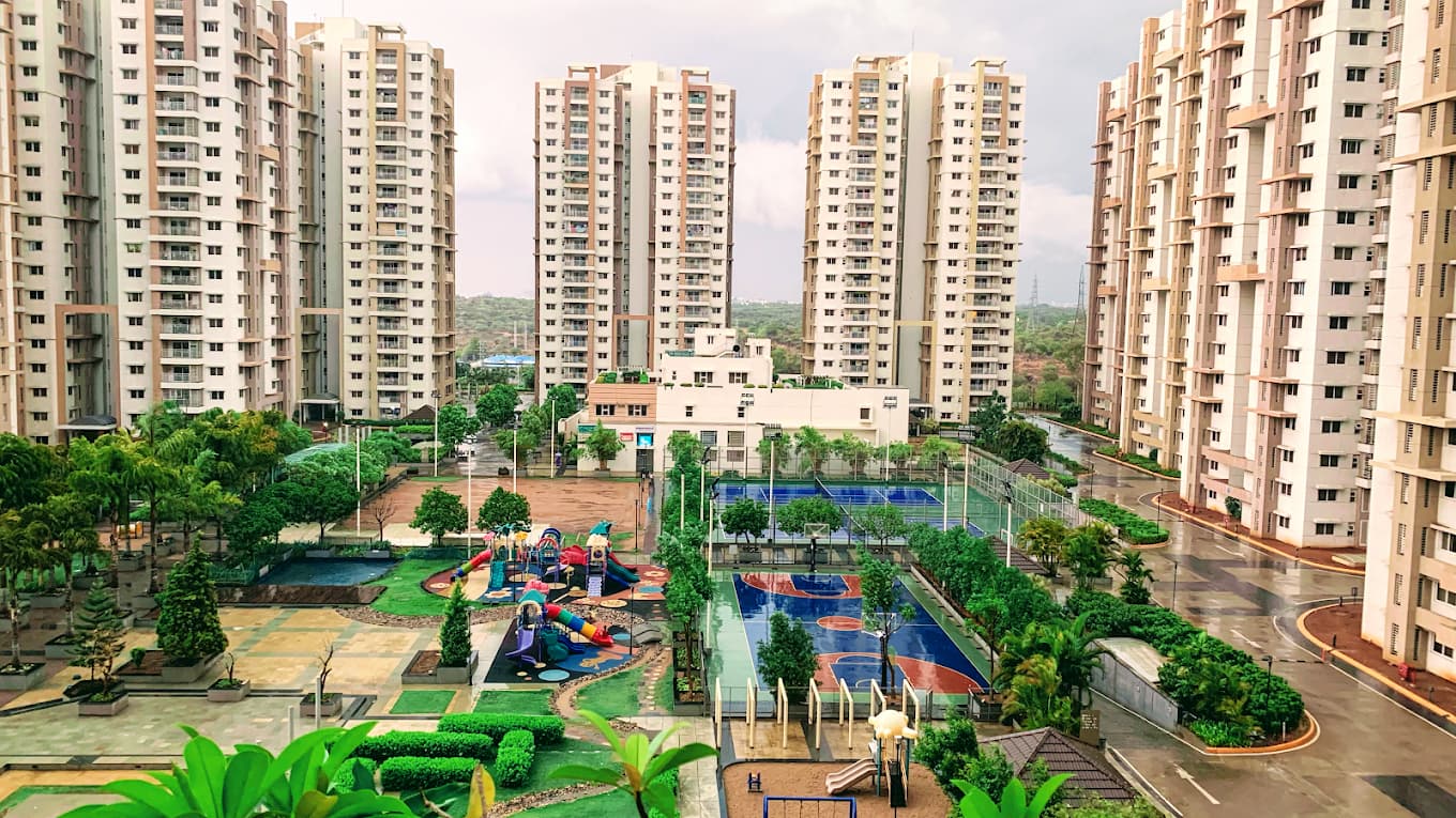 3BHK Apartment for Sale in Aparna Sarovar, Nallagandla | Ready to Move - Image 1