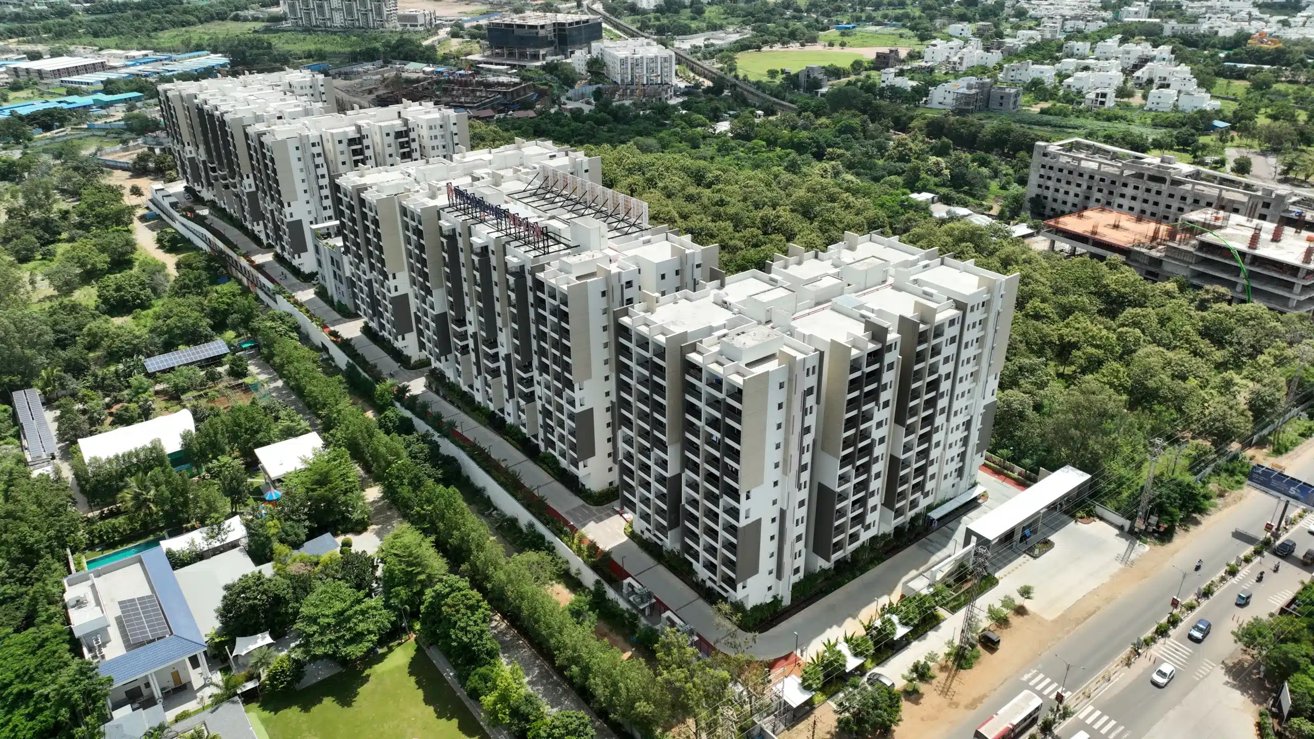 2BHK Apartment for Sale in Frontline Seven, Kokapet - ₹1.45 Cr | Ready to Move - Image 1